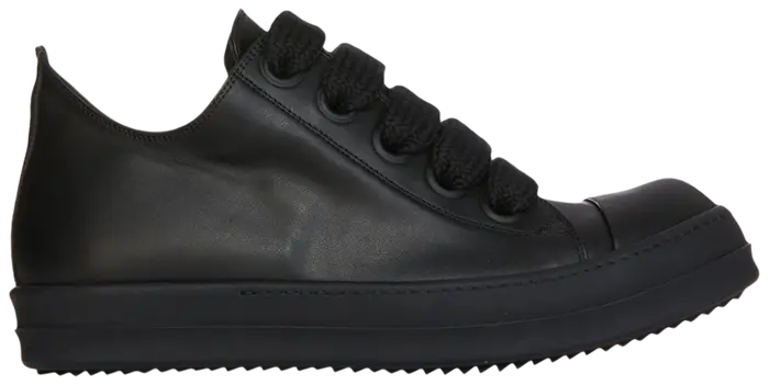 Low top jumbo sneakers black